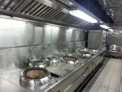 酒店厨房设计与厨具配置指南 成都厂家详解关键因素